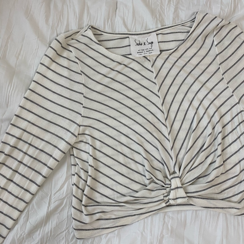 Long-Sleeve Cropped Tee